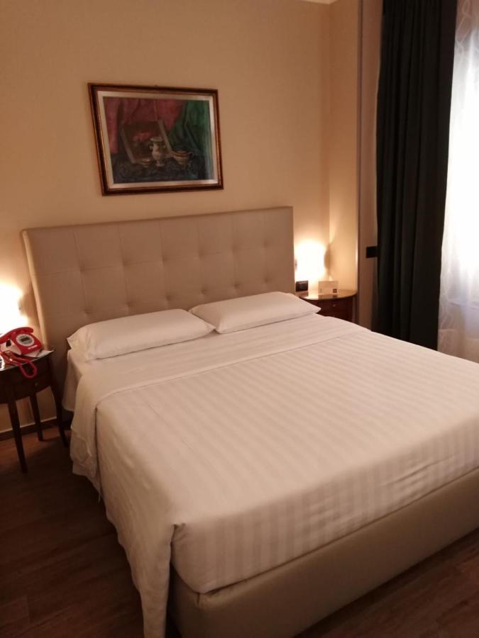 Hotel Valentino Du Parc Торино Екстериор снимка