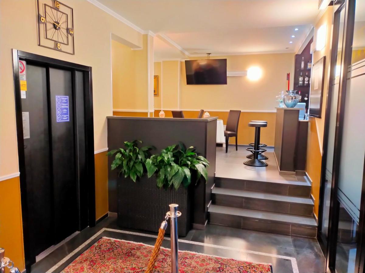 Hotel Valentino Du Parc Торино Екстериор снимка