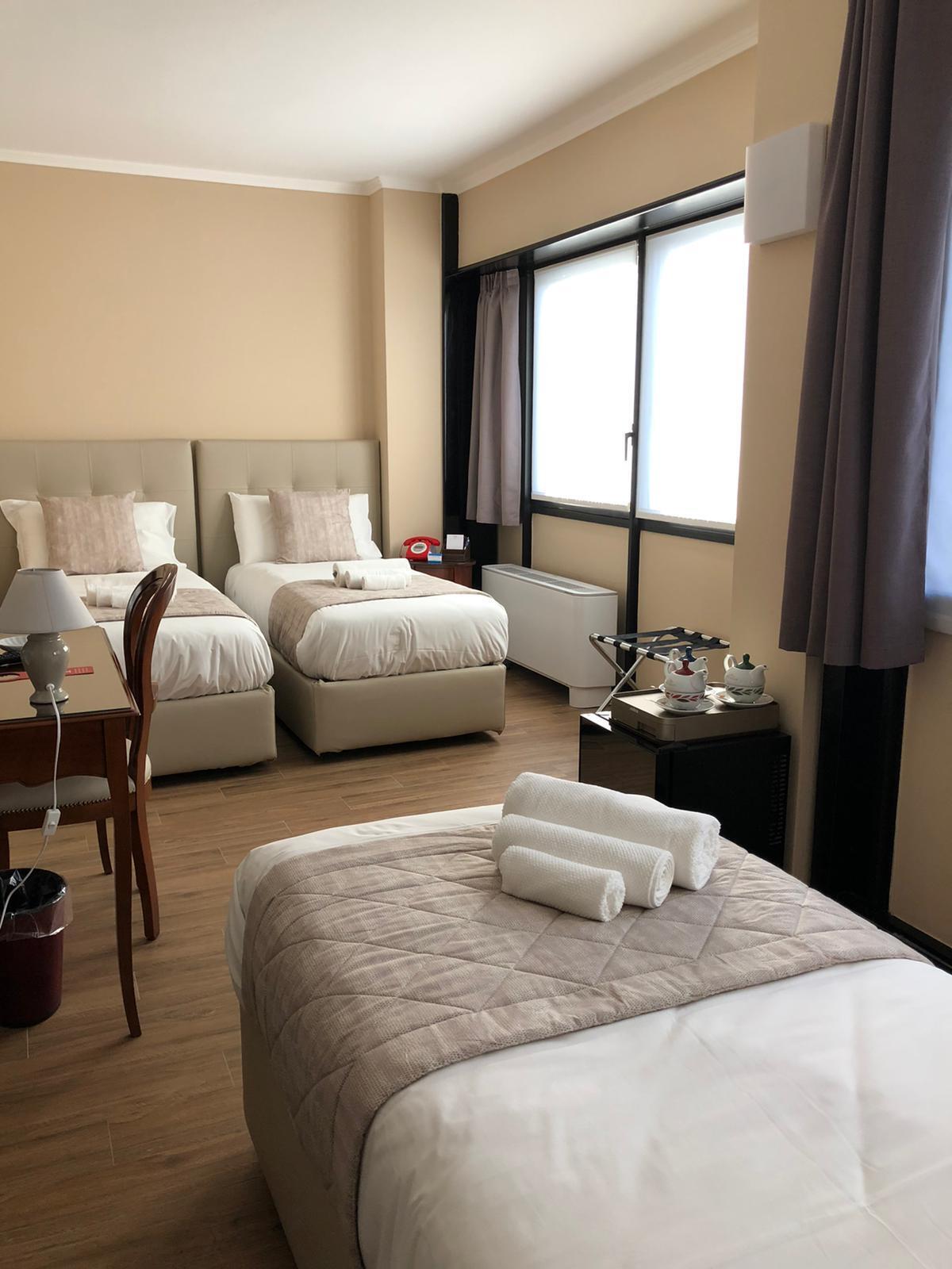 Hotel Valentino Du Parc Торино Стая снимка