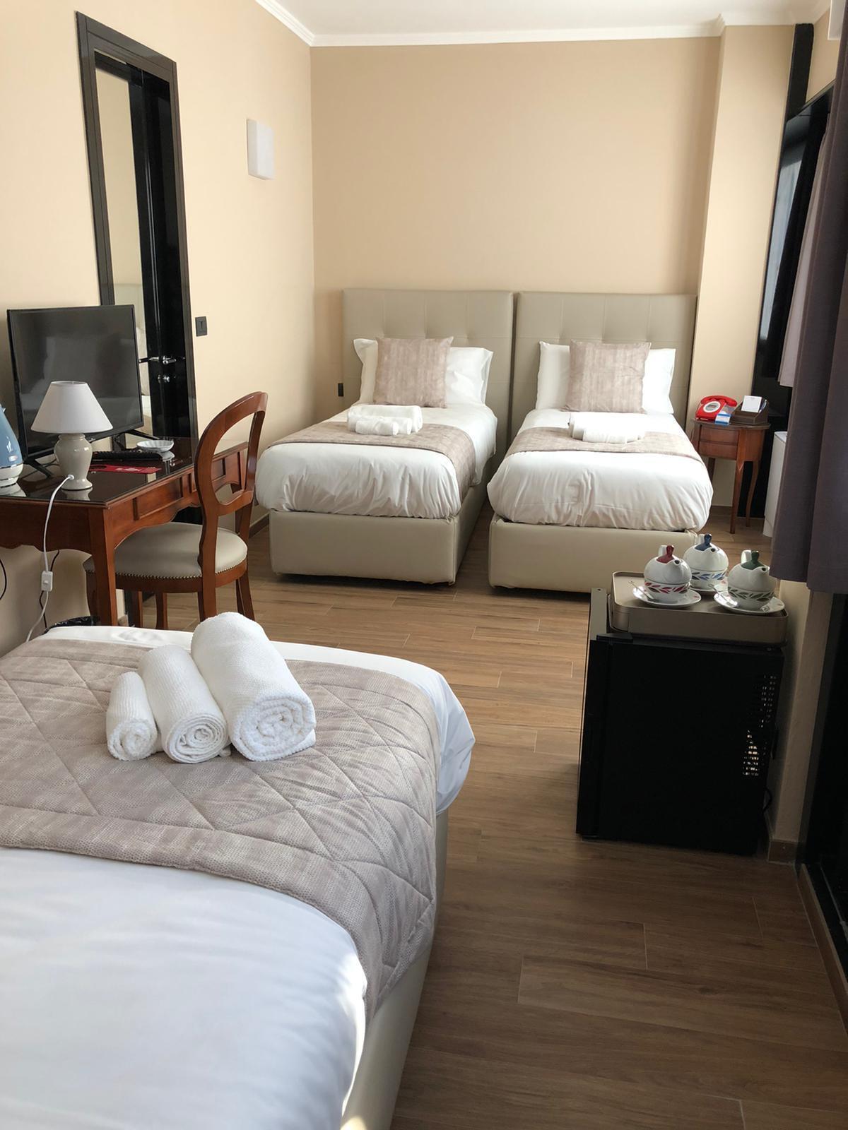 Hotel Valentino Du Parc Торино Стая снимка
