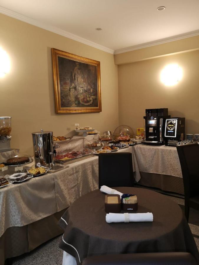 Hotel Valentino Du Parc Торино Екстериор снимка